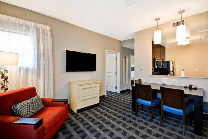 Room 18 of 35