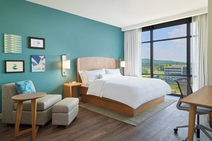 Room 14 of 30