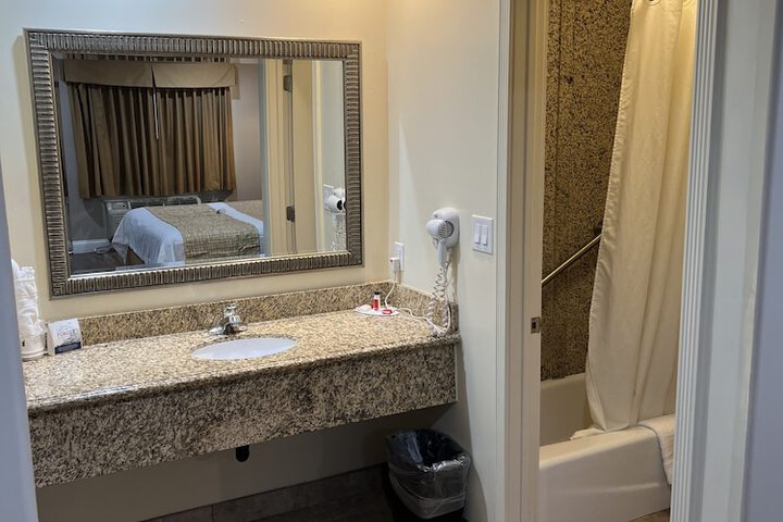 Cleanliness 24 of 25