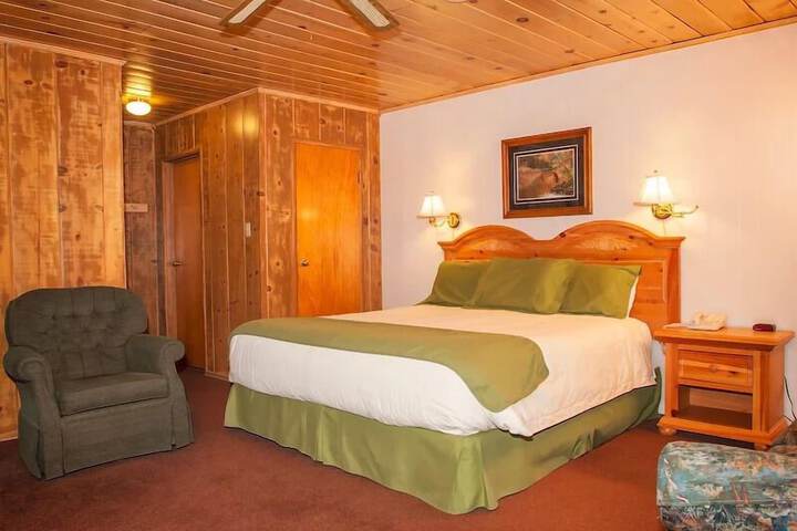 June Lake Motel