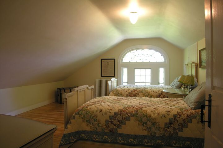 Delano Homestead Bed & Breakfast