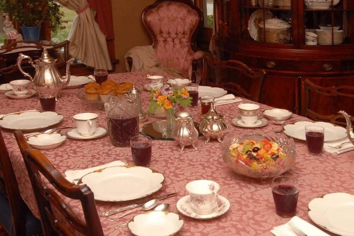 Victorian Loft B & B