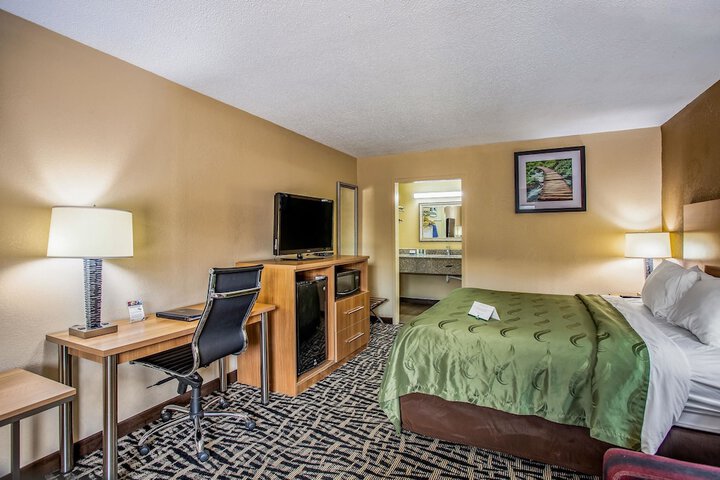 Room 17 of 41