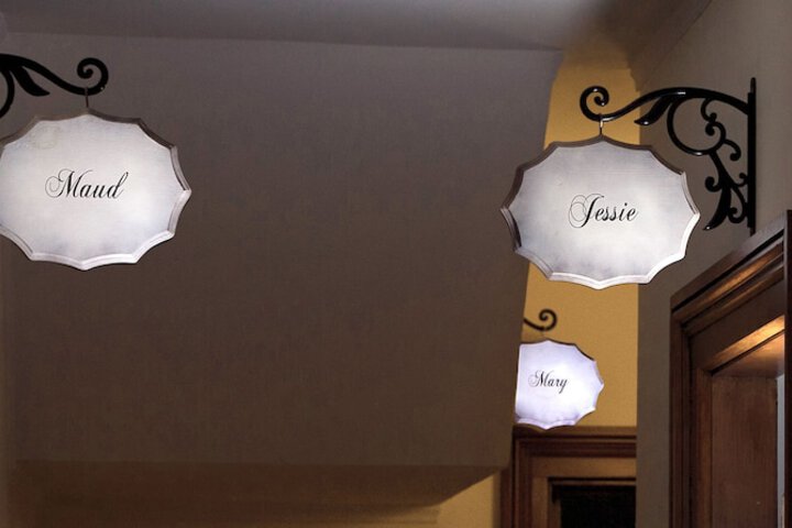 Ballroom/Hall 29 of 32