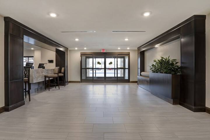 Staybridge Suites Overland Park - Kansas City S by IHG