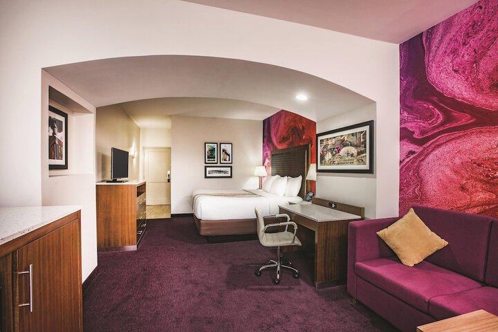 La Quinta Inn & Suites by Wyndham Chambersburg