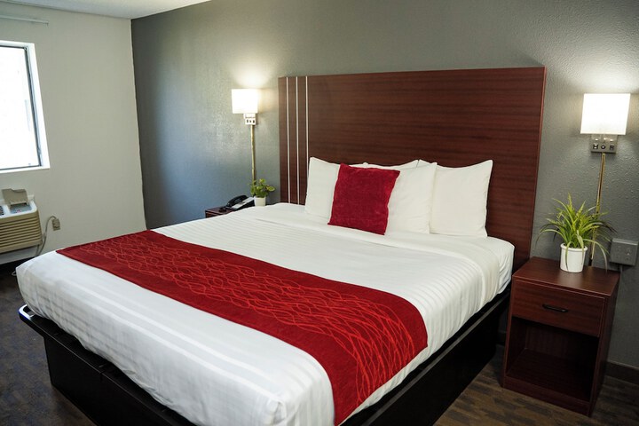 Room 34 of 72