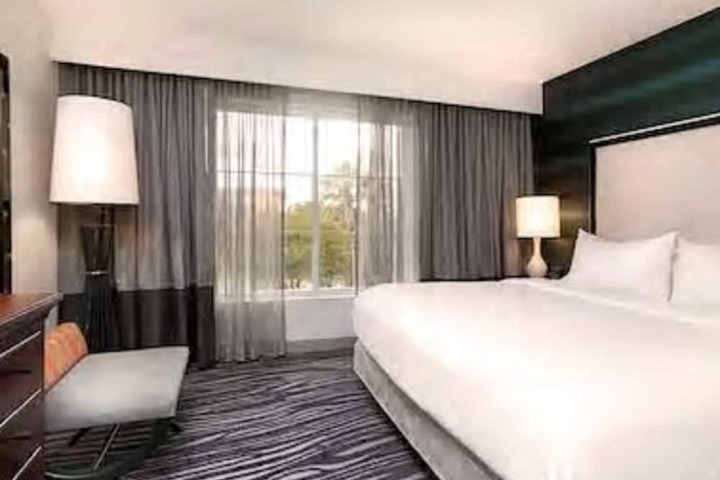 Room 29 of 53