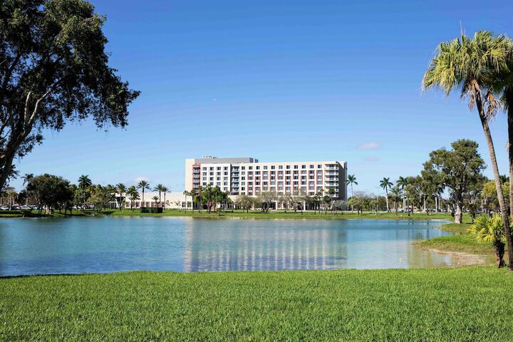 Hotel 4 of 106