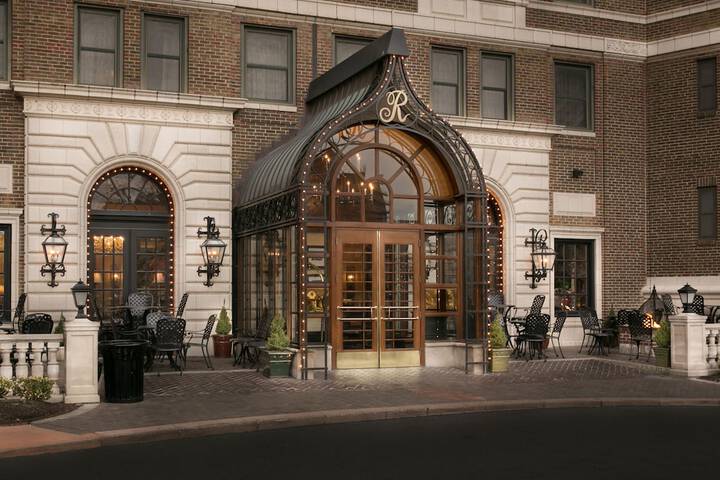 Hotel Exterior 113 of 123