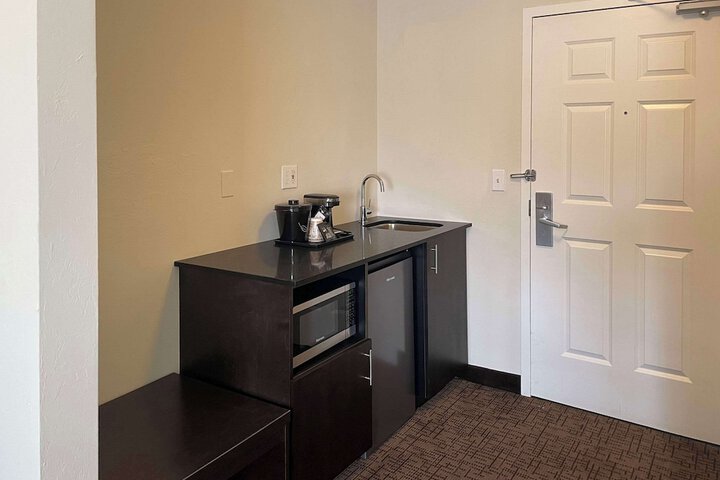 Suburban Studios Melbourne Airport