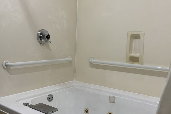 Room 17 of 21