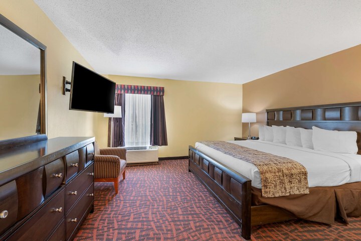 Room 12 of 27