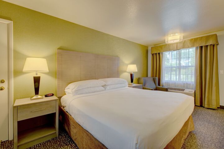 Room 16 of 46