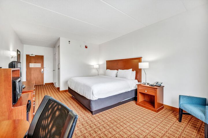 Room 35 of 70