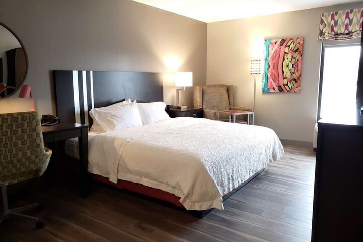 Room 9 of 26