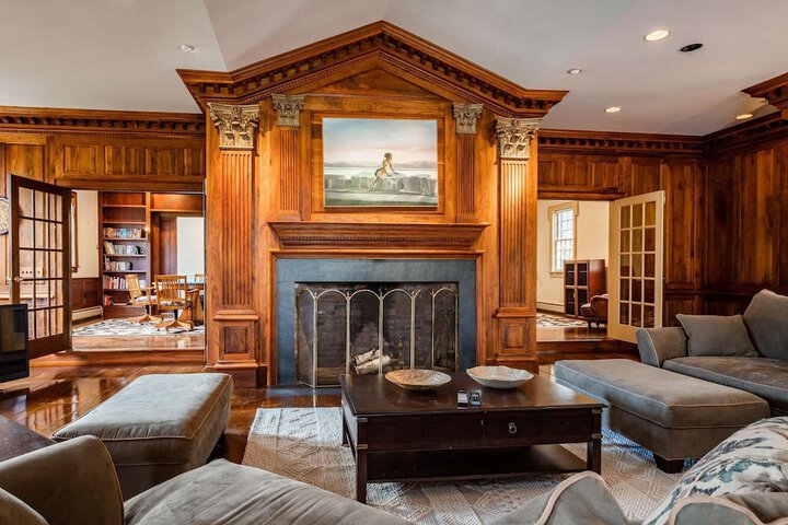 The Ellis Inn