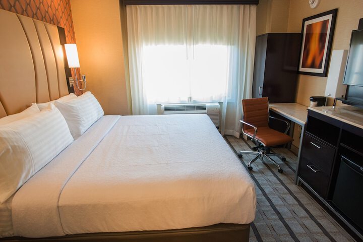 Room 17 of 44