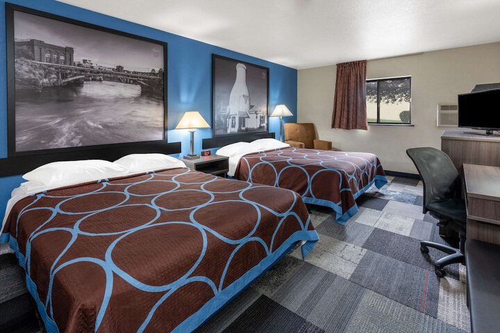 Room 13 of 24