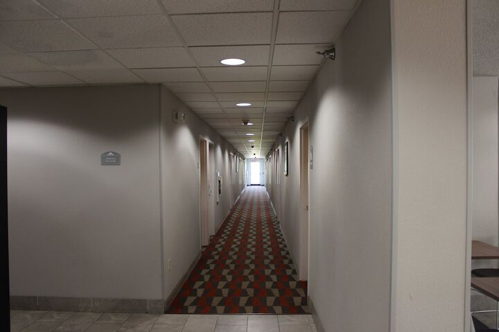 Ballroom/Hall 20 of 25