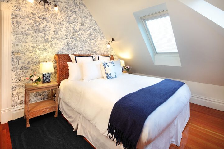 Room 12 of 53