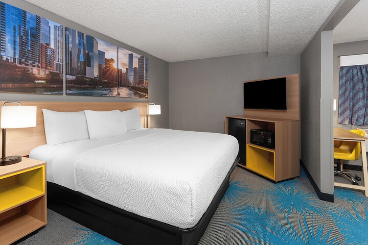 Days Inn by Wyndham Waukegan