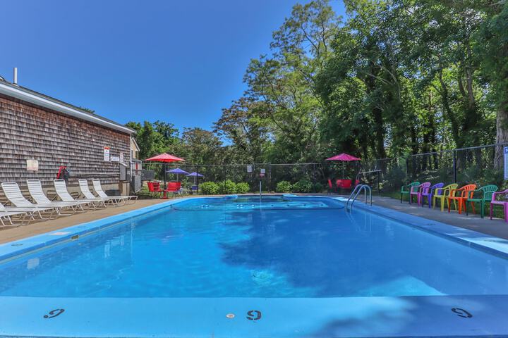 Pool 7 of 37