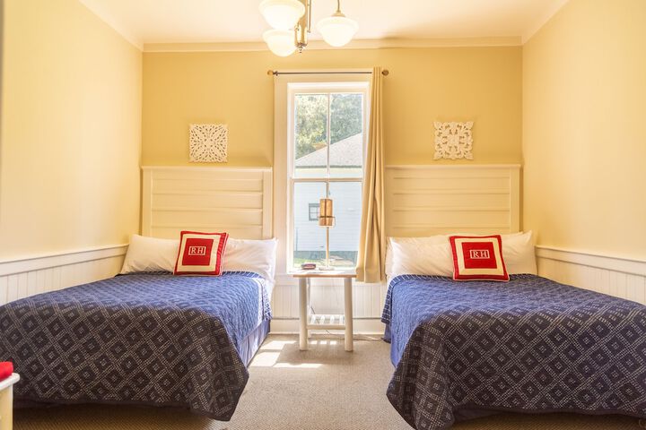 Room 29 of 48