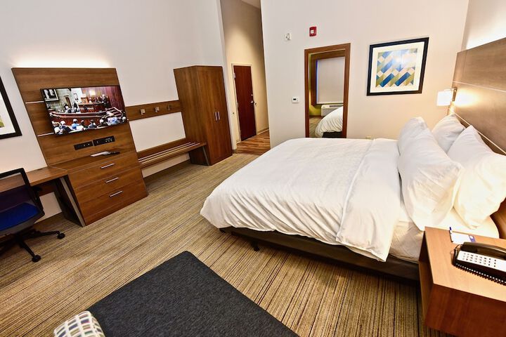 Room 19 of 45
