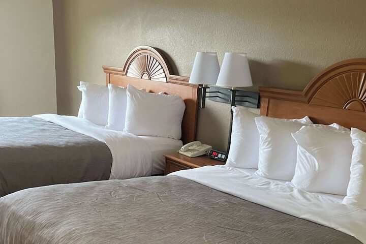 Quality Inn Huntington University Area