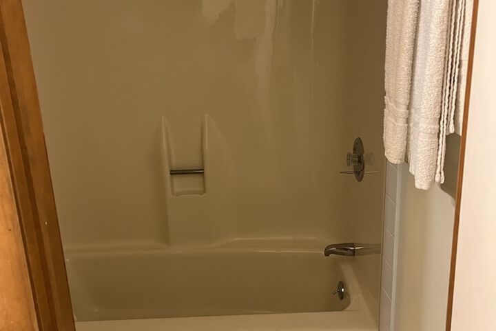 Room 9 of 35