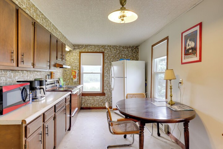 Private Retreat w / Deck: 1 Mi From Cowanesque Lake