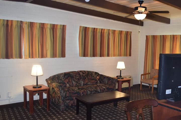 Room 27 of 45