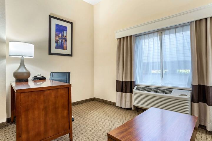 Room 22 of 27