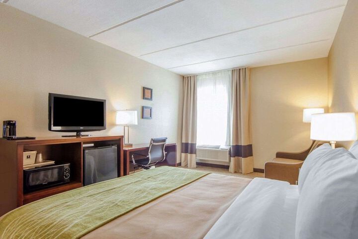 Room 13 of 28