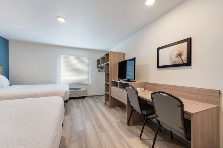 Room 12 of 33