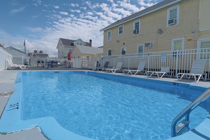 Pool 7 of 41