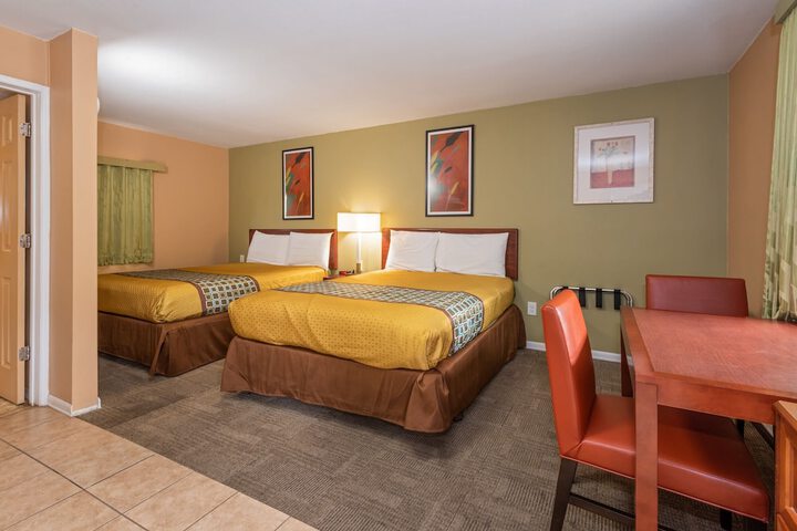 Town Motel