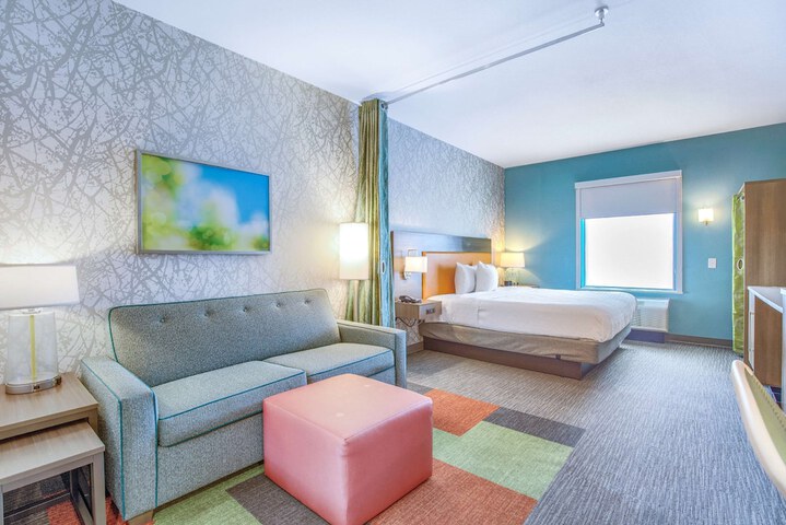Room 10 of 29
