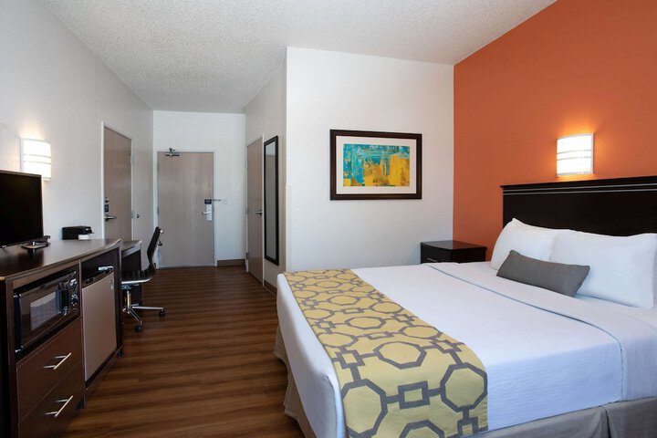 Baymont Inn & Suites Sheridan