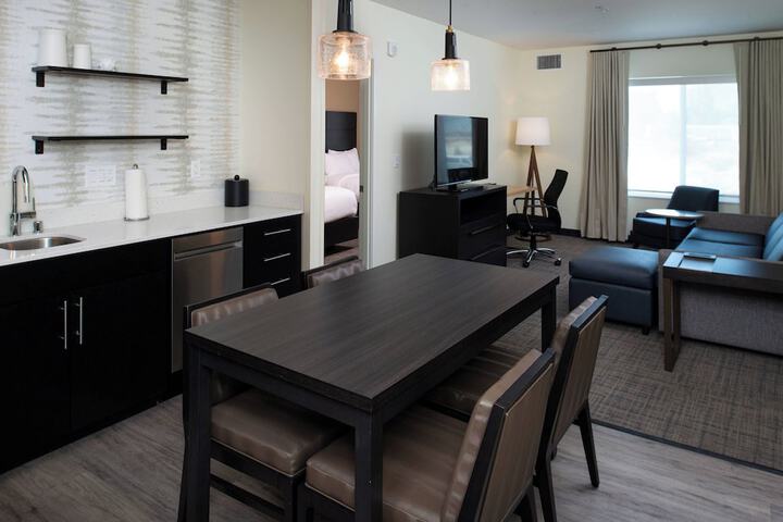 Residence Inn by Marriott Bakersfield West