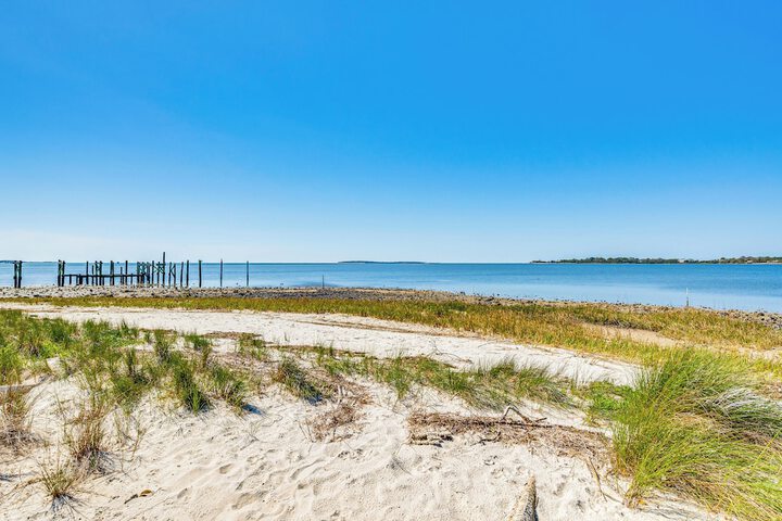 Steps to Beach: Home w / Sunset Views in Cedar Key!