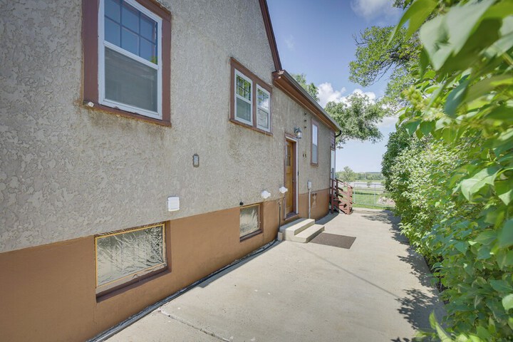 Glendive Getaway w / Yellowstone River Access!