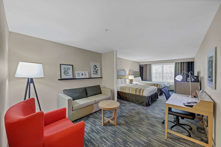 Room 10 of 24