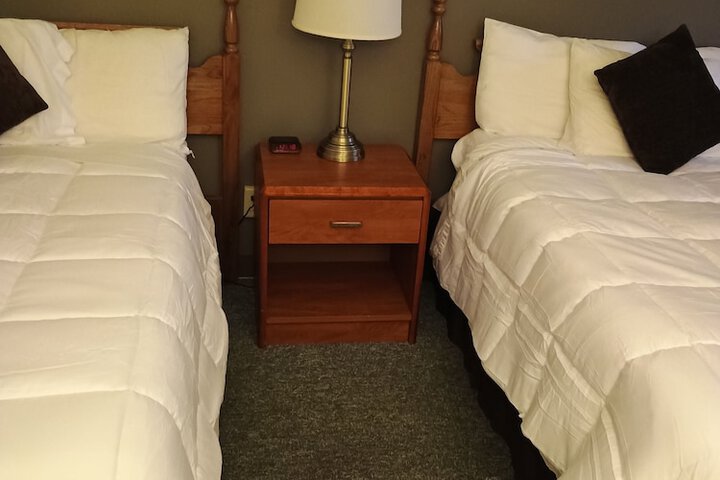 Room 18 of 28