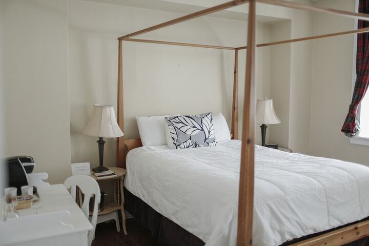 Room 22 of 56