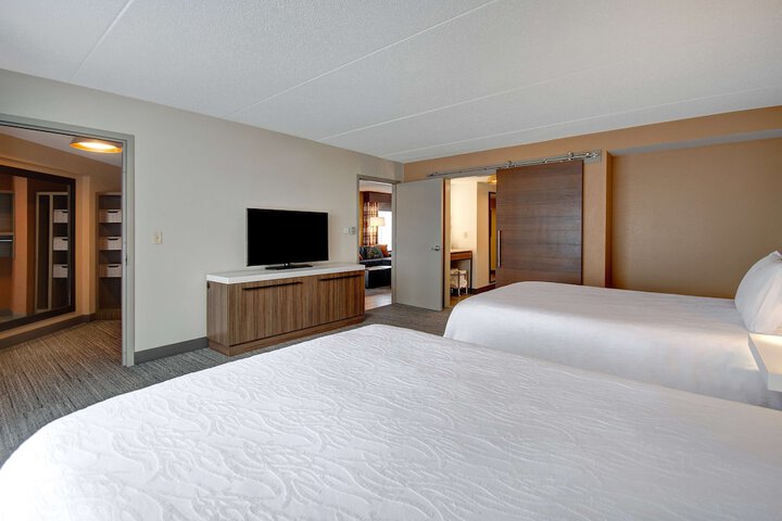 Room 41 of 104