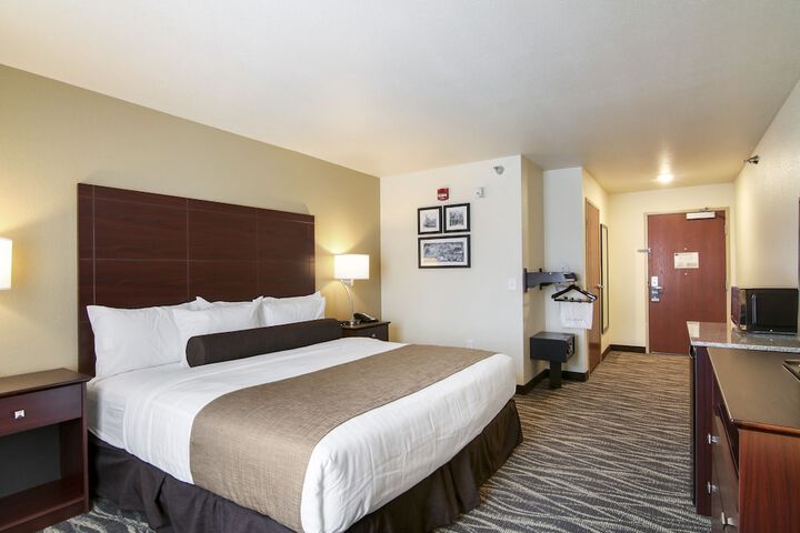 Room 36 of 42
