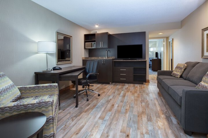 Room 18 of 33