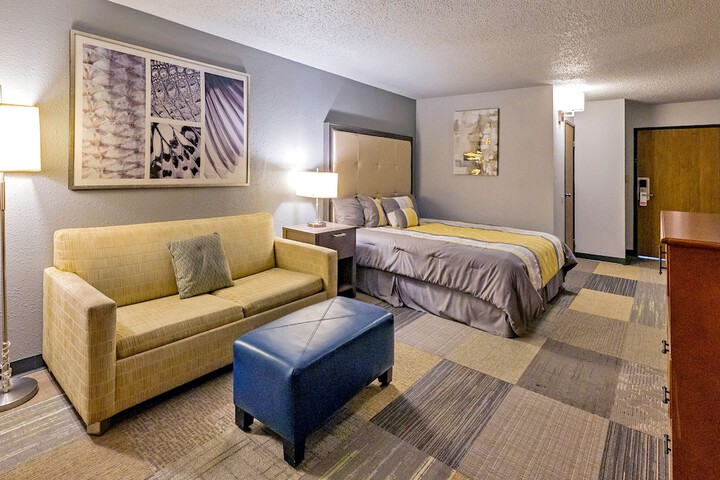 Room 3 of 13